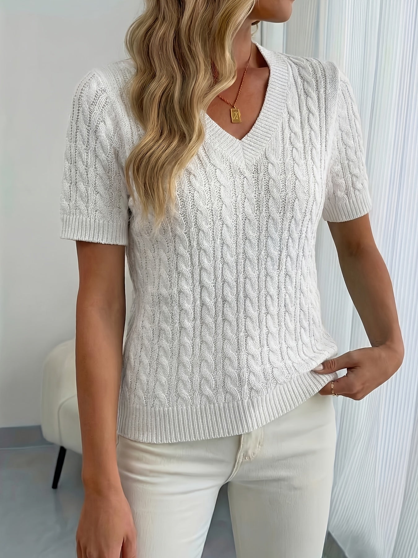 ELSIE – RIBBED V-NECK KNIT TOP
