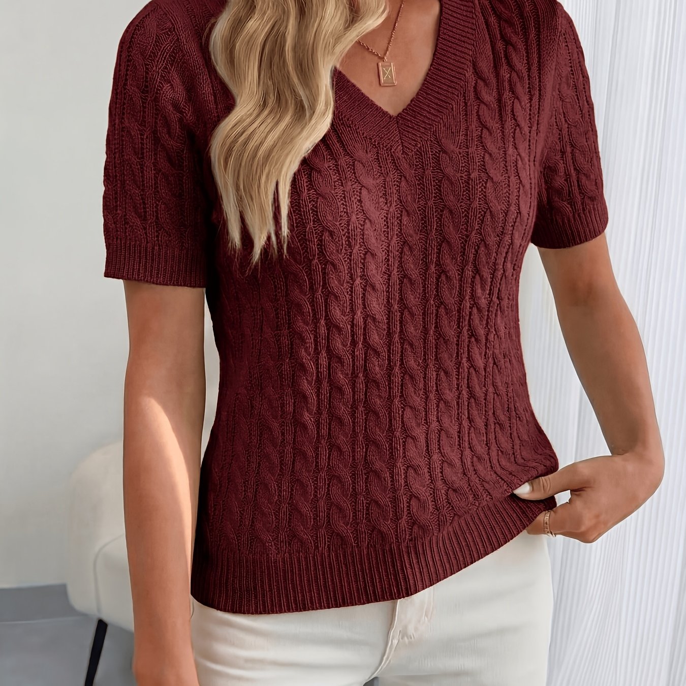 ELSIE – RIBBED V-NECK KNIT TOP