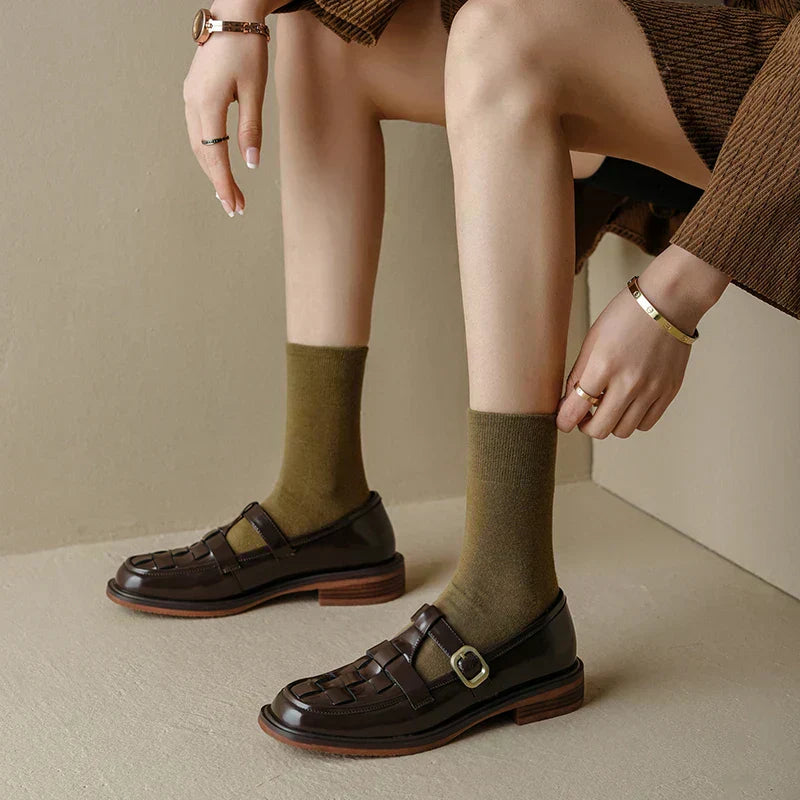 ISAVA - VINTAGE RETRO FLATS