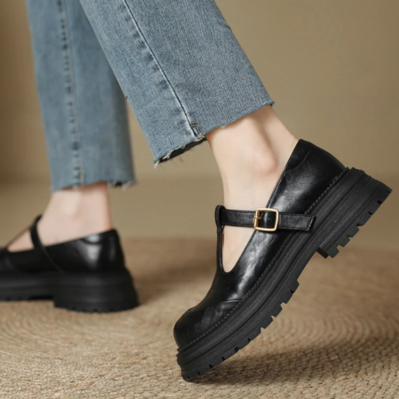LUNA - CLASSIC T-BAR SHOES
